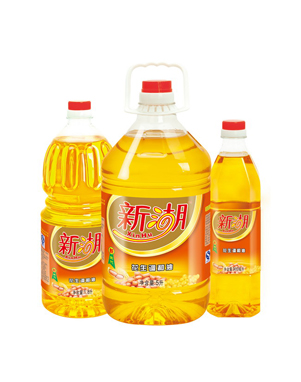 食用油灌裝機(jī)回首艱苦過(guò)去，展望美好未來(lái)